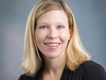 photo of Robyn Schmucker, MD