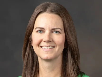 photo of Lauren Warner